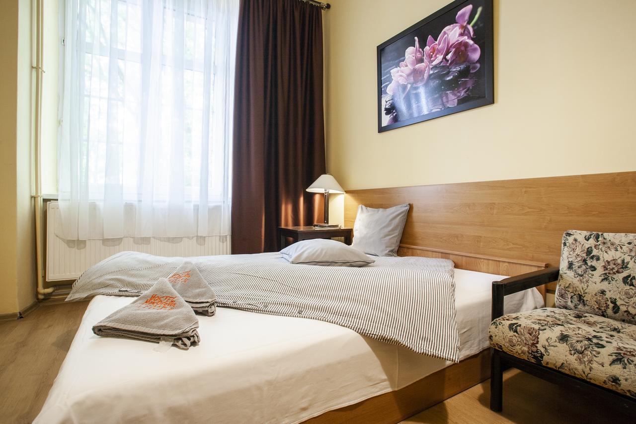 Momotown Privates Bed & Breakfast Krakow Luaran gambar