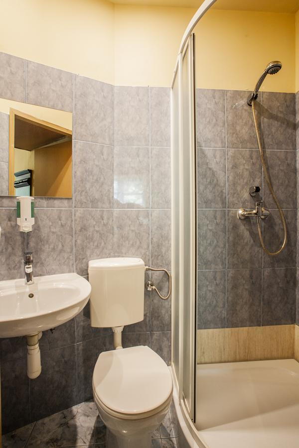 Momotown Privates Bed & Breakfast Krakow Luaran gambar