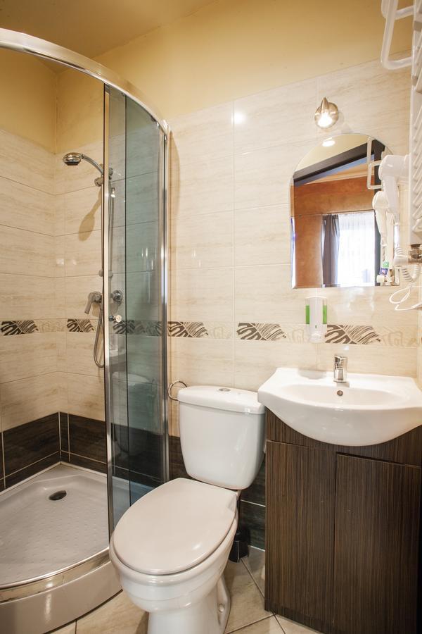Momotown Privates Bed & Breakfast Krakow Luaran gambar